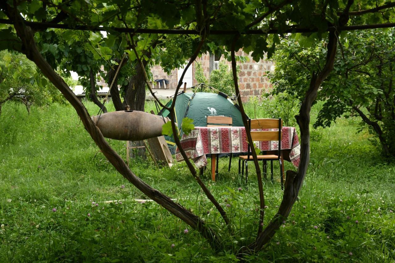 Noosh Guesthouse Ashnak Bagian luar foto