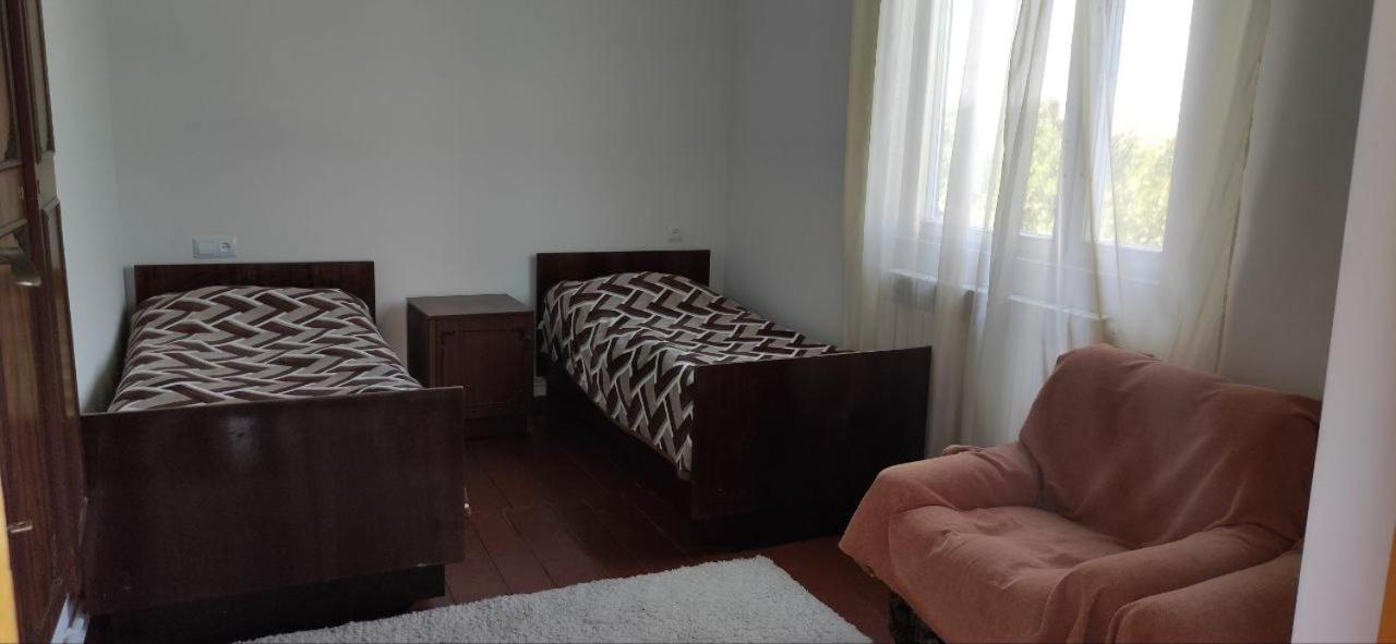 Noosh Guesthouse Ashnak Bagian luar foto